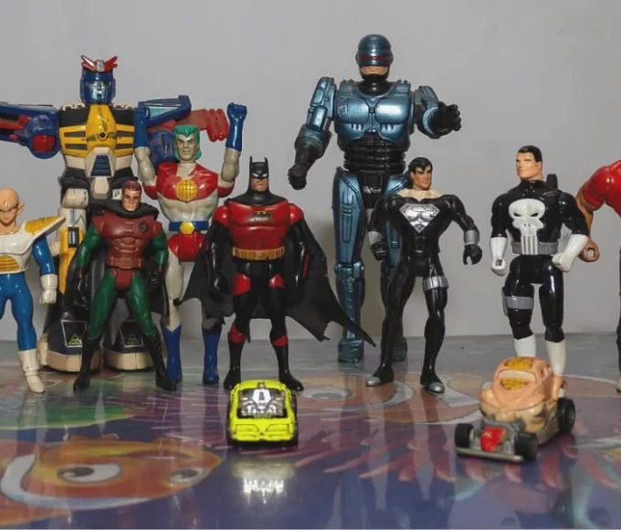 Zabawki figurki akcji